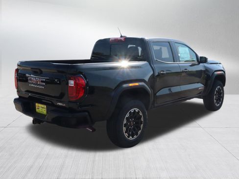 New 2026 GMC Canyon AT4 w/ AT4 Premium Package image 7