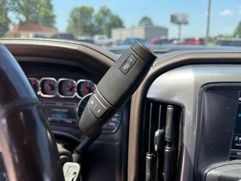Used 2018 Chevrolet Silverado 2500 LTZ w/ Duramax Plus Package AWD/4WD image 39