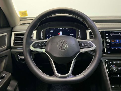 Used 2023 Volkswagen Atlas SEL image 16