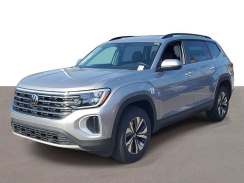 New 2026 Volkswagen Atlas SE FWD image 2