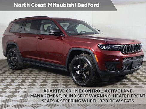 Used 2023 Jeep Grand Cherokee L Laredo image 1