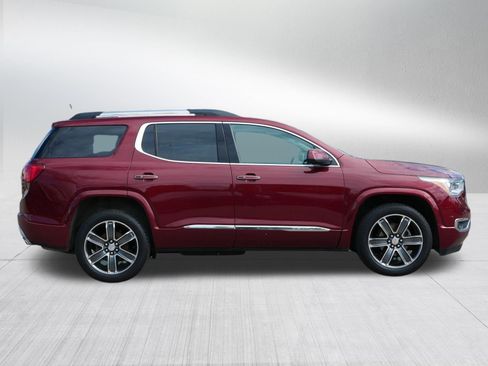 Used 2018 GMC Acadia Denali w/ Technology Package AWD/4WD image 8