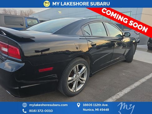 Used 2013 Dodge Charger SE w/ Connectivity Group image 10