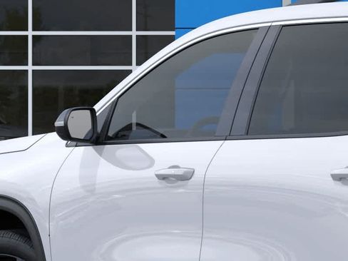 New 2026 Chevrolet Traverse LT w/ LPO, Floor Liner Package FWD image 12