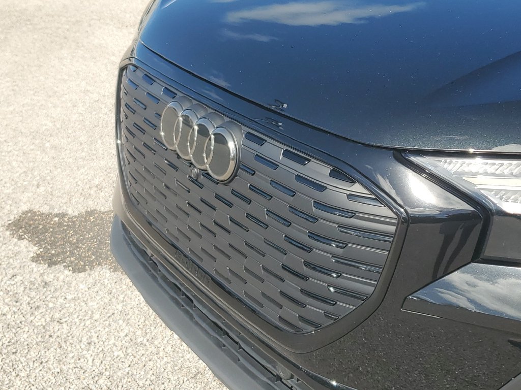Certified 2023 Audi Q4 e-tron Prestige AWD/4WD image 11