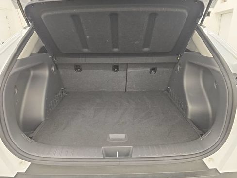 Used 2025 Hyundai Kona SEL AWD/4WD image 15