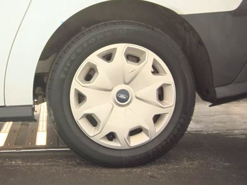 Used 2016 Ford Transit Connect XL FWD image 17