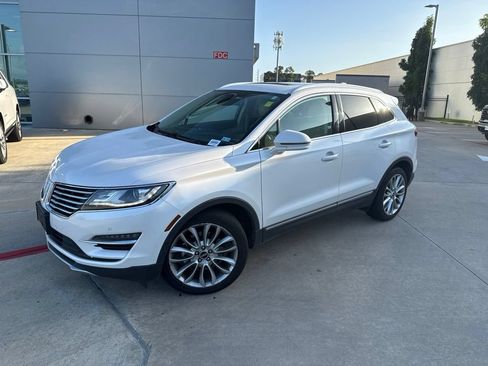 Used 2017 Lincoln MKC Reserve FWD image 1