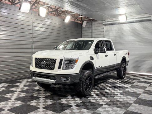 Used 2018 Nissan Titan PRO-4X w/ Pro-4x Convenience Package image 49