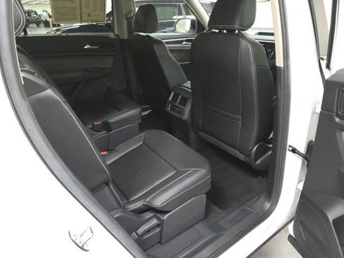 Used 2023 Volkswagen Atlas SEL R-Line AWD/4WD image 10