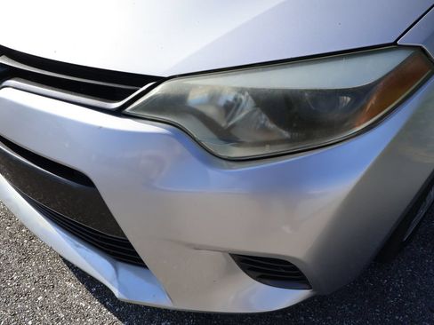 Used 2015 Toyota Corolla LE FWD image 3