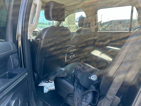 Used 2019 Ford Expedition Platinum RWD image 10