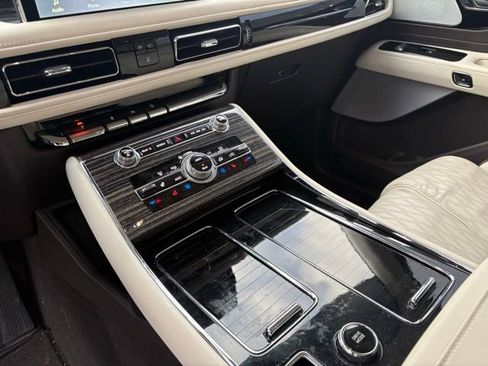 Used 2021 Lincoln Aviator Black Label w/ Dynamic Handling Package image 16