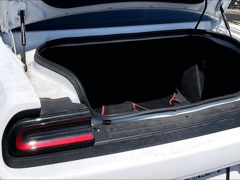 Used 2022 Dodge Challenger R/T Scat Pack RWD image 27