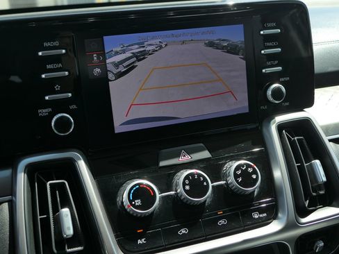 Used 2023 Kia Sorento LX FWD image 19