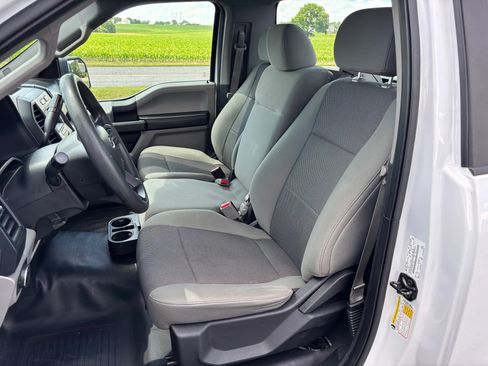 Used 2016 Ford F150 XL w/ Equipment Group 101A Mid RWD image 3