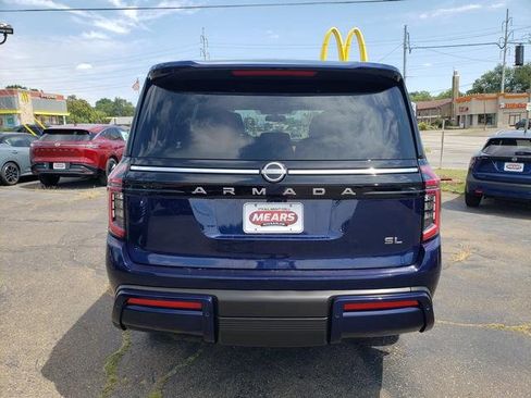 New 2025 Nissan Armada SL w/ Captain's Chari Seat Package image 5