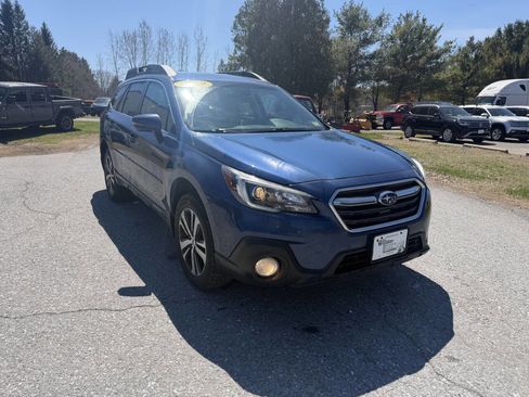 Used 2019 Subaru Outback 2.5i Limited AWD/4WD image 7