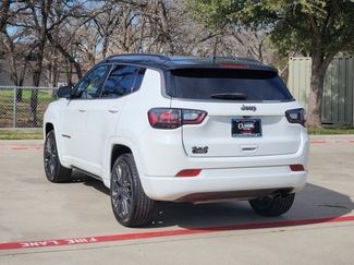 Used 2022 Jeep Compass High Altitude video 3