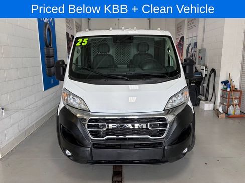 Used 2025 RAM ProMaster 2500 w/ U-Haul Equipment Group FWD image 2