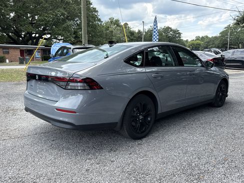 Used 2025 Honda Accord SE image 5