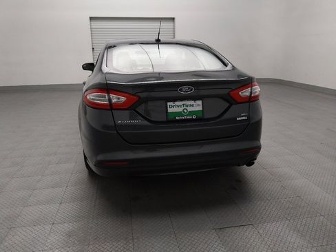 Used 2015 Ford Fusion SE image 6