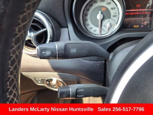Used 2014 Mercedes-Benz CLA 250 image 24