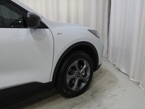 Used 2025 Ford Escape ST-Line w/ Tech Pack #1 AWD/4WD image 27
