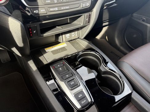 Certified 2021 Honda Ridgeline Black Edition image 31