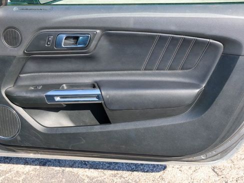 Used 2023 Ford Mustang Premium image 10