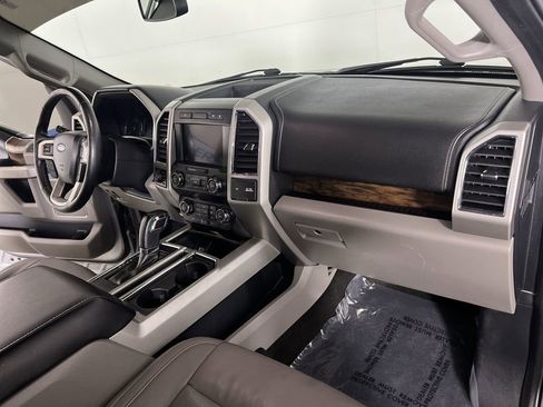 Used 2020 Ford F150 Lariat image 29