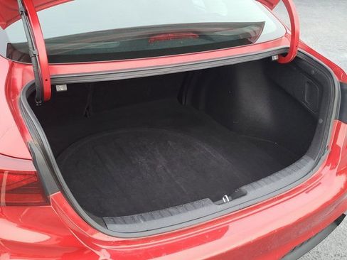 Used 2024 Kia Forte LXS image 4