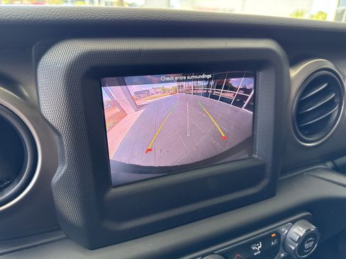 Used 2020 Jeep Wrangler Unlimited Sport S AWD/4WD image 26