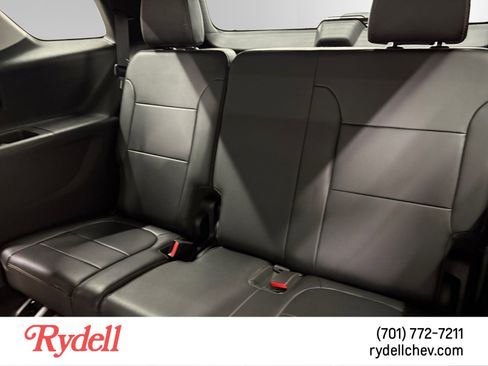 Used 2019 Chevrolet Traverse Premier AWD/4WD image 16