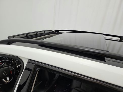 Used 2018 Mercedes-Benz GLS 550 4MATIC image 11