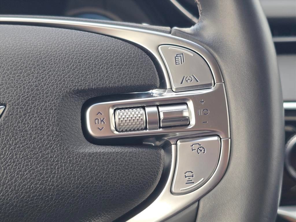 Used 2025 Genesis GV70 2.5T AWD/4WD image 20