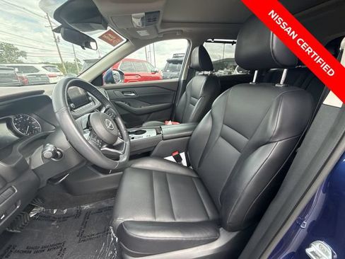 Certified 2023 Nissan Rogue SV w/ SV Premium B Package FWD image 11