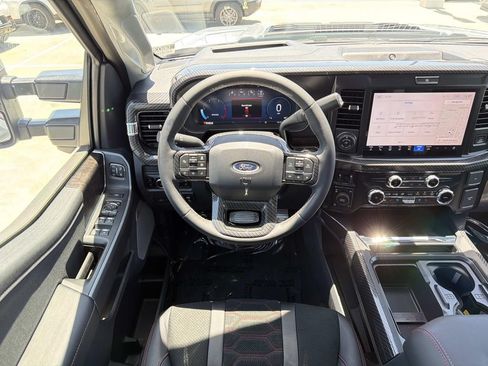 New 2026 Ford F250 Lariat w/ Black Appearance Package AWD/4WD image 18