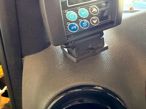 Used 2021 Mercedes-Benz Sprinter 3500 w/ Comfort Plus Package image 19