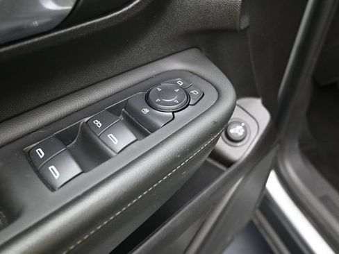 Used 2024 GMC Terrain SLT AWD/4WD image 14