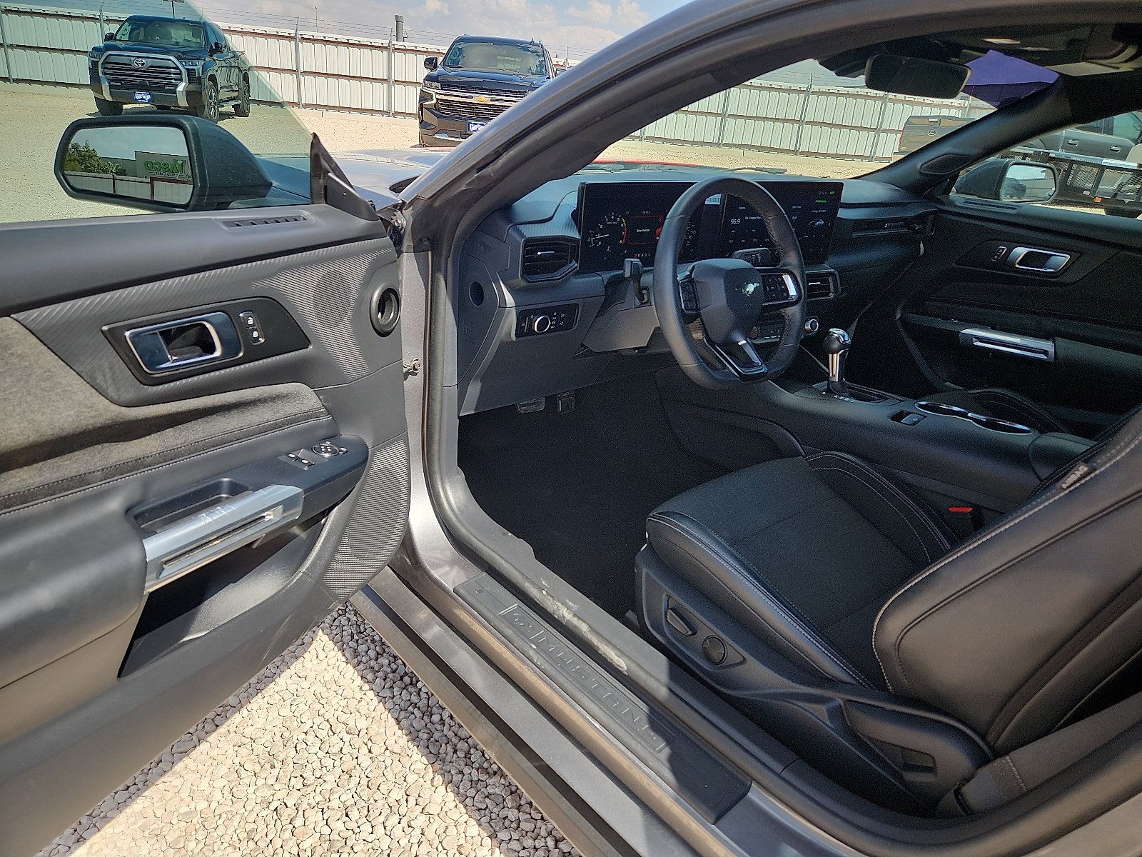 Used 2024 Ford Mustang Coupe RWD image 8