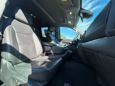 Used 2025 GMC Sierra 1500 SLT image 26