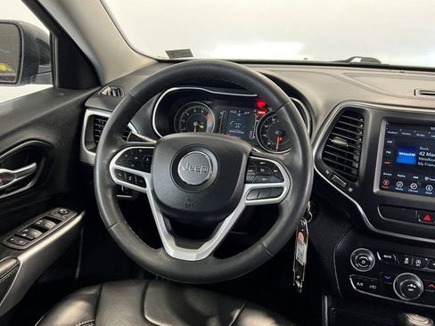 Used 2022 Jeep Cherokee Latitude w/ Sun & Sound Group image 20