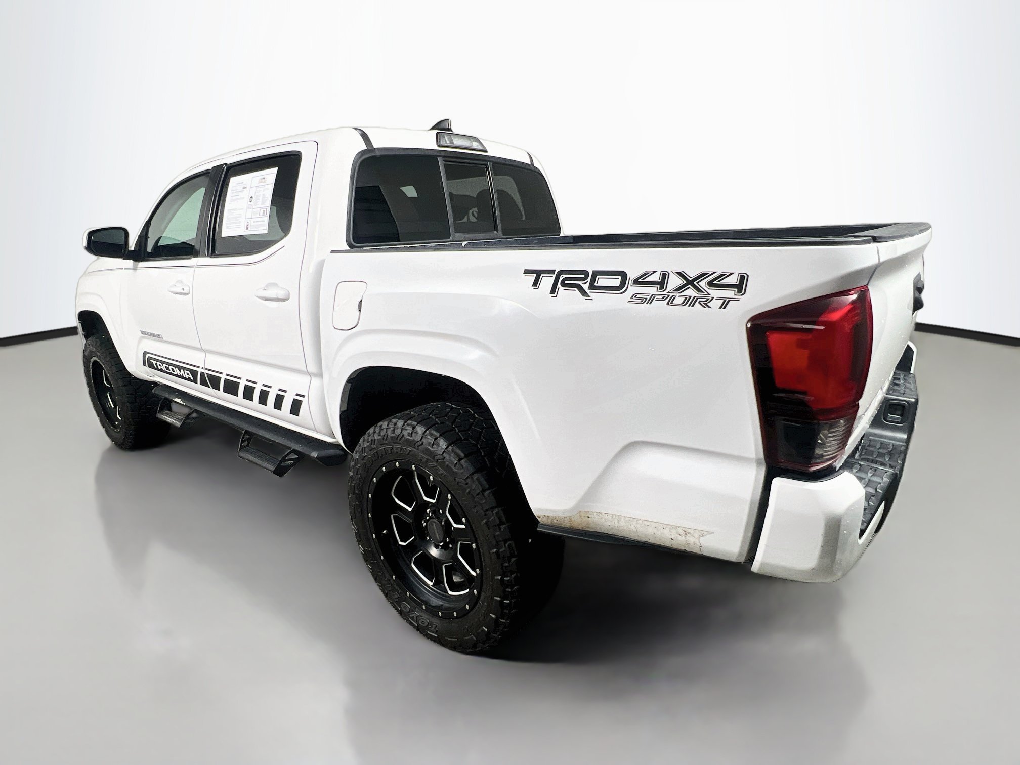 Used 2019 Toyota Tacoma SR w/ SR Convenience Package AWD/4WD image 6