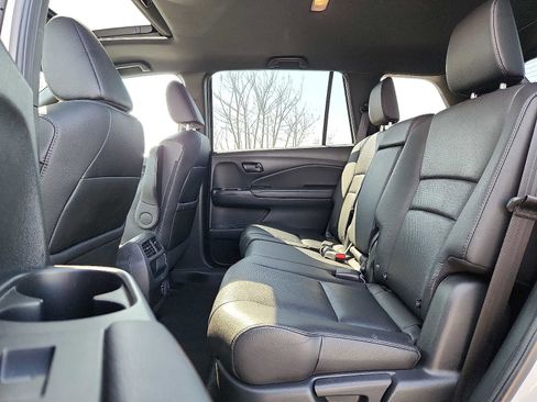 Used 2023 Honda Passport EX-L image 10