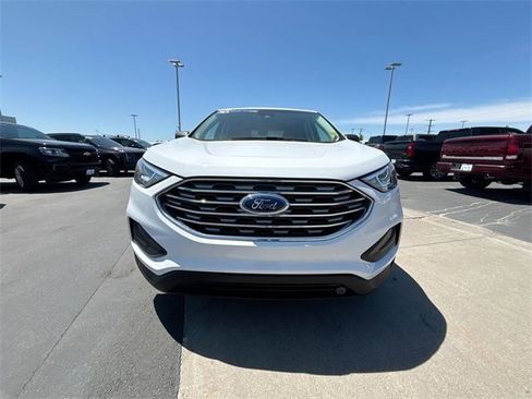 Used 2020 Ford Edge SE image 23