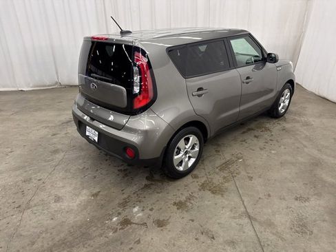 Used 2017 Kia Soul image 19