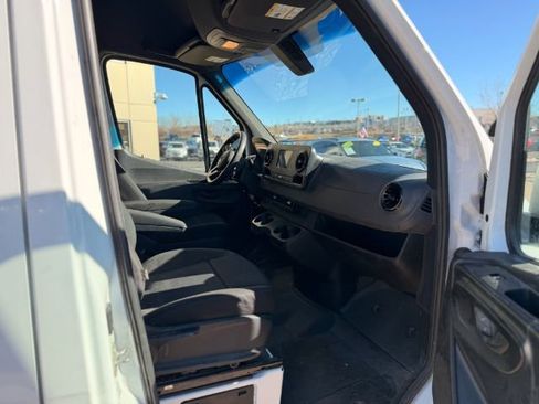 Used 2023 Mercedes-Benz Sprinter 144 Cargo image 15