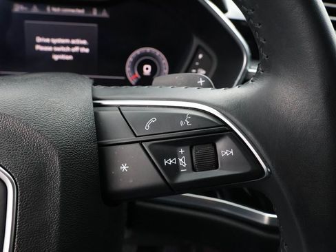 Used 2020 Audi Q3 2.0T Premium Plus AWD/4WD image 19