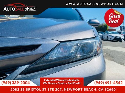 Used 2018 Toyota Camry SE FWD image 17